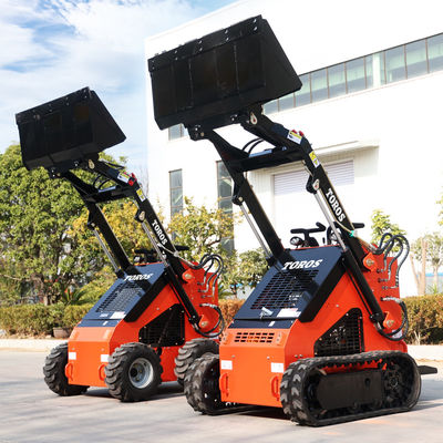 890 kg Mini Compact Skid Steer Avec 0,15m2 Bucket Haute résistance
