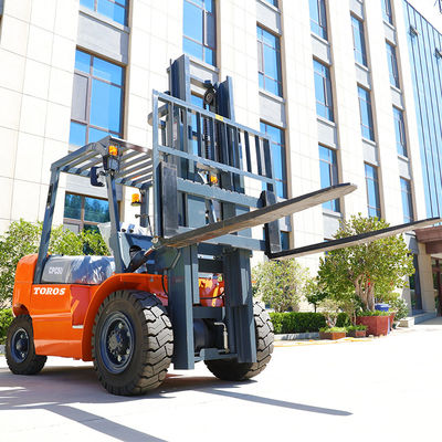 Camion élévateur diesel personnalisable 4 roues contrepoids chariot élévateur à fourche