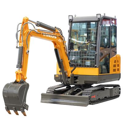 Une mini-fosseuse polyvalente avec une largeur de voie de 300 mm et une capacité de 3,5 tonnes